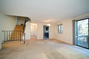 6 Meeting House Rd, Stratford, CT 06614 - Photo 11