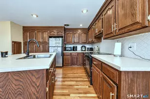 595 Prospect Rd, Waterbury, CT 06706 - Photo 17