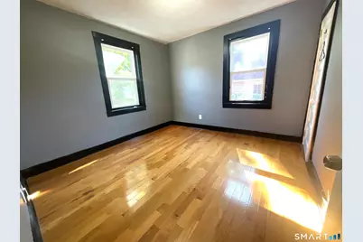 302 Dover Street, Bridgeport, CT 06610 - Photo 13