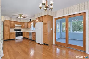 7 Apple Blossom Ln, Danbury, CT 06811 - Photo 11