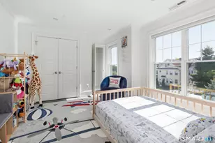 159 Colonial Rd, Stamford, CT 06906 - Photo 19