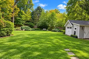 374 Flax Hill Rd, Norwalk, CT 06854 - Photo 3