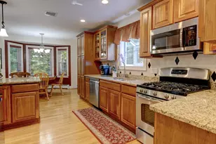 2 Streamside Ln, Berlin, CT 06037 - Photo 5