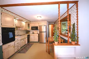147 Magee Dr, Hamden, CT 06514 - Photo 7