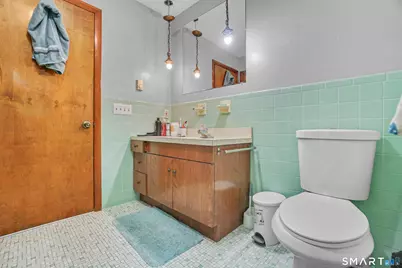 215 Hawkins Street, Derby, CT 06418 - Photo 19