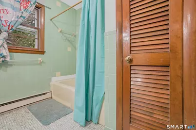 215 Hawkins Street, Derby, CT 06418 - Photo 21