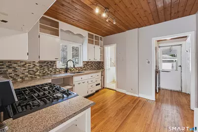 24 Giddings Avenue, Windsor, CT 06095 - Photo 19