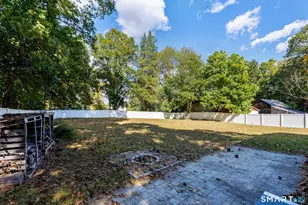 24 Cortland St, Windsor Locks, CT 06096 - Photo 25