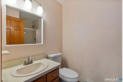 24 Cortland Street, Windsor Locks, CT 06096 - Photo 15