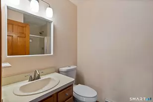 24 Cortland St, Windsor Locks, CT 06096 - Photo 15