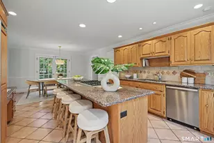 67 W Hills Rd, New Canaan, CT 06840 - Photo 13