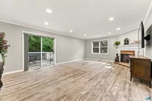 221 The Meadows, Enfield, CT 06082 - Photo 9