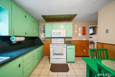 30 Knoll Street, Waterbury, CT 06705 - Photo 7