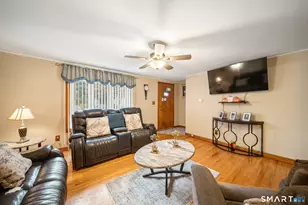 30 Knoll St, Waterbury, CT 06705 - Photo 5