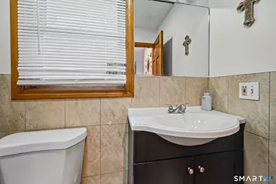 22 Running Brook Road, Waterbury, CT 06704 - Photo 11