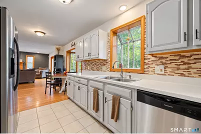 22 Running Brook Road, Waterbury, CT 06704 - Photo 5