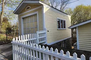 129 Walnut St, Windham, CT 06226 - Photo 5