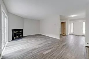 41 Tamarack Dr, Bloomfield, CT 06002 - Photo 7