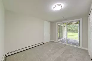 41 Tamarack Dr, Bloomfield, CT 06002 - Photo 33