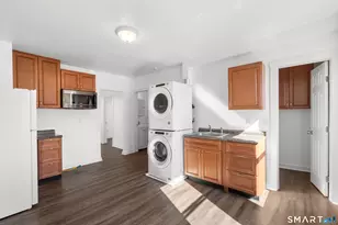 841 East St, New Britain, CT 06051 - Photo 1
