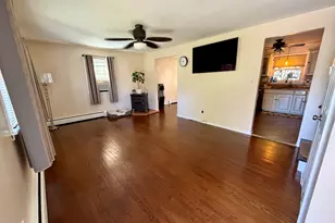 32 Elliott St, Meriden, CT 06451 - Photo 7