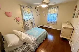 32 Elliott St, Meriden, CT 06451 - Photo 17