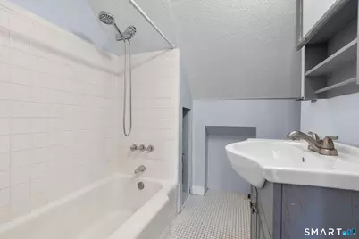 79 Maple Street #3rd Flr, New Haven, CT 06511 - Photo 7