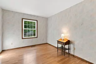141 Warner Rd, Berlin, CT 06037 - Photo 17