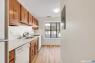62 Farmington Chase Crescent, Farmington, CT 06032 - Photo 7