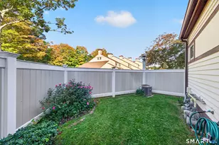81 Main St, Branford, CT 06405 - Photo 25