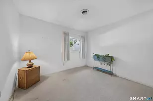 81 Main St, Branford, CT 06405 - Photo 21