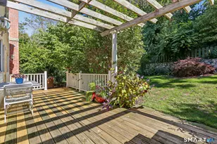 101 Hoyt St, Darien, CT 06820 - Photo 11