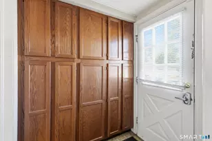 108 Cromwell St, Hartford, CT 06114 - Photo 17