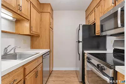 34A Padanaram Road #302, Danbury, CT 06811 - Photo 9