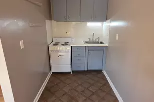 148 Sisson St, East Hartford, CT 06118 - Photo 5