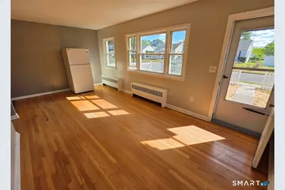 148 Sisson Street #E, East Hartford, CT 06118 - Photo 3