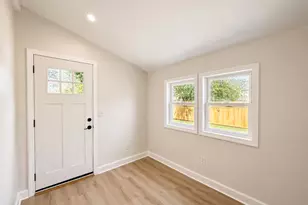 24 Bushnell Ave, Newington, CT 06111 - Photo 11