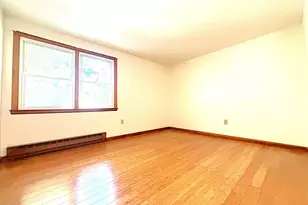 246 Woodford Ave, Plainville, CT 06062 - Photo 7
