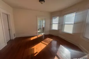 36 James St, Hartford, CT 06106 - Photo 7