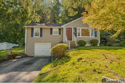 15 Linda Avenue, Montville, CT 06382 - Photo 3