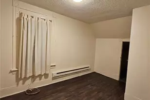 6 Frederick Ct, Waterbury, CT 06710 - Photo 3