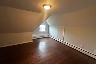 138 Warren St, Meriden, CT 06450 - Photo 9