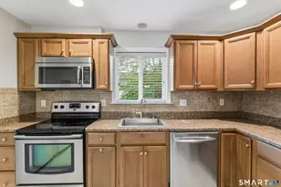 7 Cedarbrook Townhouse, Brookfield, CT 06804 - Photo 13