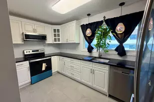 27 Crows Nest Ln, Danbury, CT 06811 - Photo 1