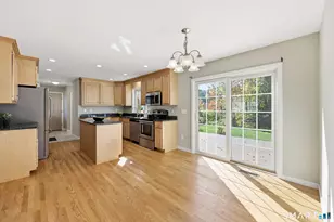 40 Valmore Rd, Bristol, CT 06010 - Photo 11