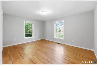 40 Valmore Road, Bristol, CT 06010 - Photo 15
