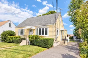 91 Bertrose Ave, Milford, CT 06460 - Photo 3
