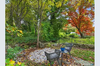13 Woodlawn Avenue, Waterford, CT 06385 - Photo 31