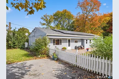 13 Woodlawn Avenue, Waterford, CT 06385 - Photo 1