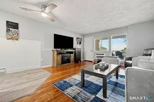 279 W Walk, West Haven, CT 06516 - Photo 3